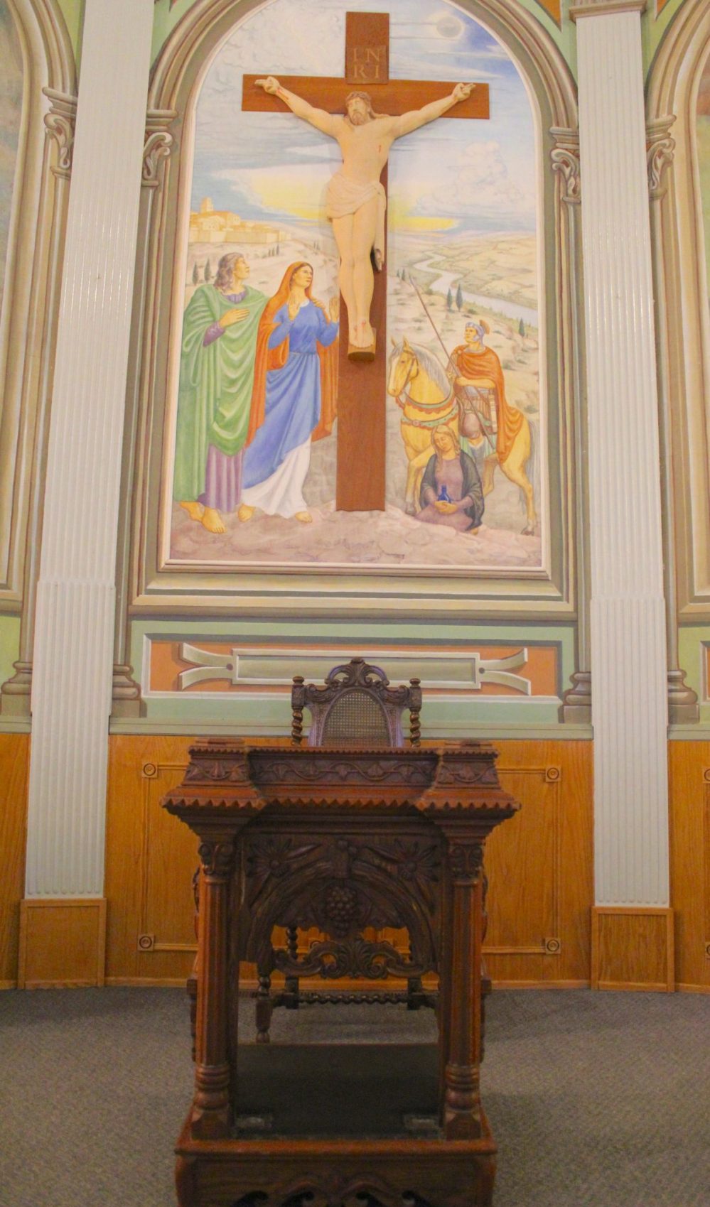 CHRIS GAREAU THE CARILLON
Kneeler brought into Notre-dame-de-Lorette
