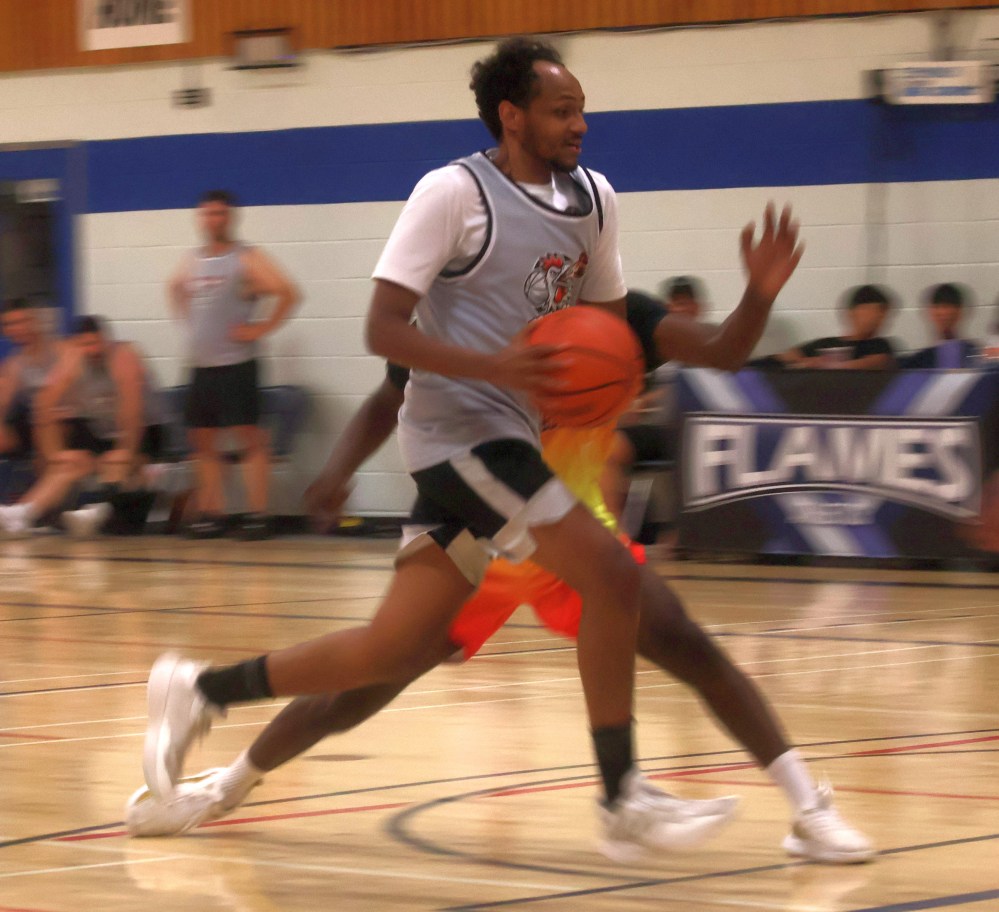 The Prairie Basketball League held finals for all their divisions at Steinbach Christian School June 21. (Cassidy Dankochik The Carillon)