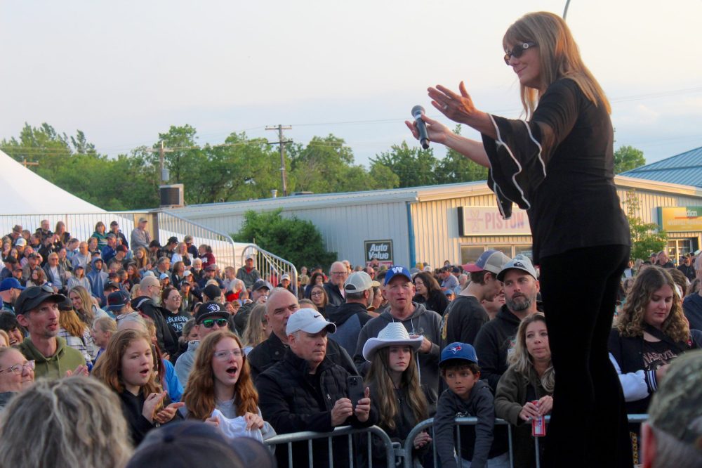 CHRIS GAREAU THE CARILLON
Michelle Wright closes out her set with Canadian country super group The Great Canadian Road Trip as the sun sets and thunderclouds roll in June 7 at the Niverville Fair.