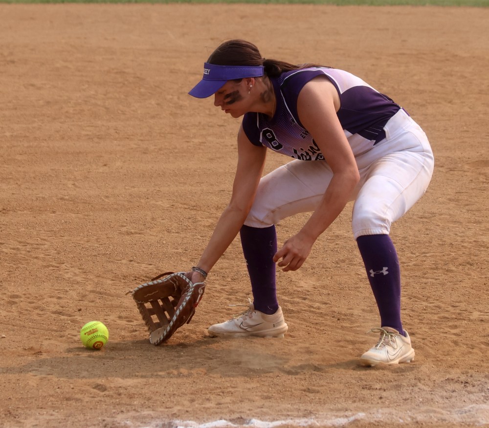 Action from the MHSAA softball provincial championships. (Cassidy Dankochik The Carillon)