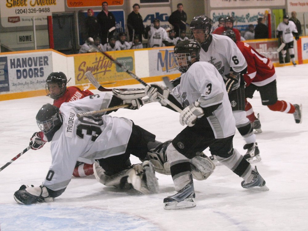Raymond Trudeau scrambles to get back into the crease during some of the final action the Eastman Selects U18 team had in Steinbach in 2009. The team moved to Beausejour following that season and is set to return to start the 2025/2026 season. (Terry Frey Carillon Archives)