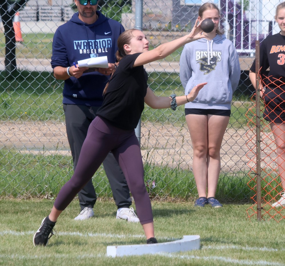 The Grade 8 Bard Cheop Track and Field meet needed to be re-scheduled to June 20 due to excessive smoke the week before. (Cassidy Dankochik The Carillon)