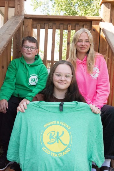 SVJETLANA MLINAREVIC THE CARILLON
Marek Hiebert, Brooke Peters, and Alexis Reimer of Brooke and Kod's Ice Tea Stand have raised more than $75,000 in the eight years that they have been helping kids with cancer.