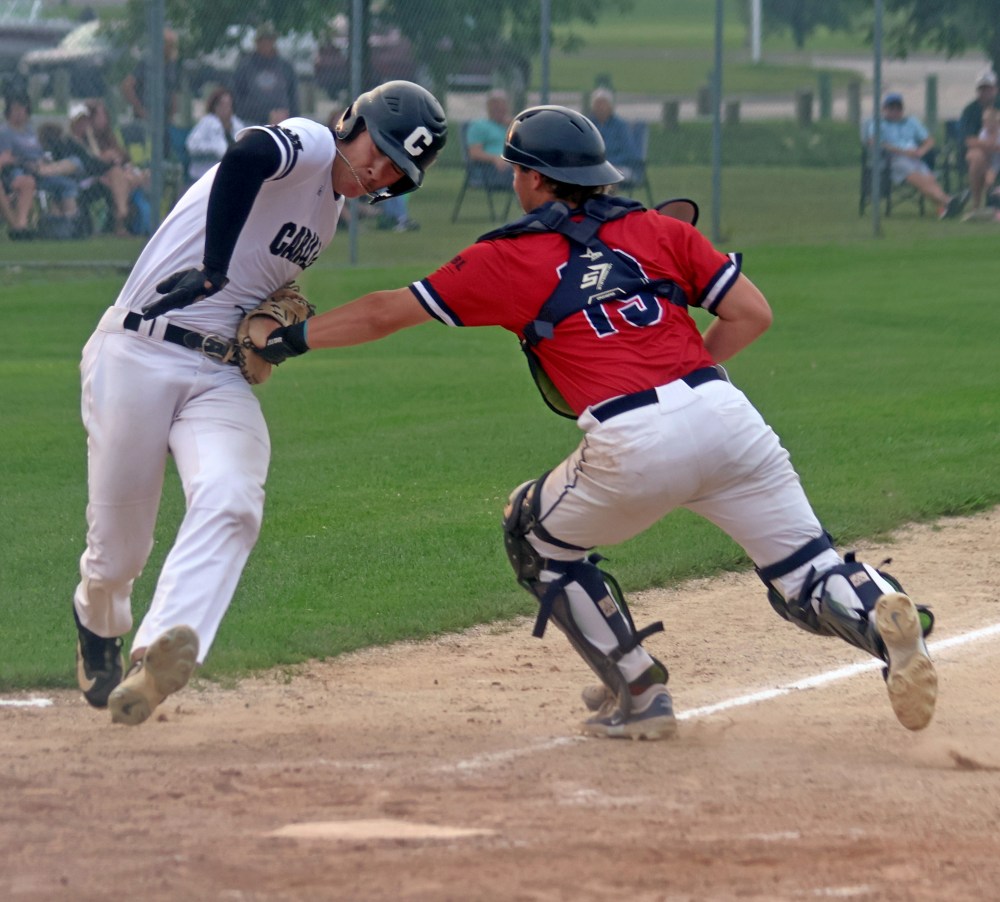 Carillon and Elmwood battled for the second consecutive year in the MJBL finals. (Cassidy Dankochik The Carillon)