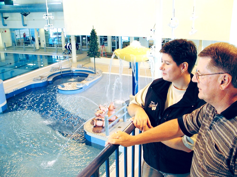 Steinbach Mayor Les Magnusson and Aquatic Centre manager Kim Duncan take a look at the new indoor pool during testing earlier this month, when the $5.7 million facility was getting the final finishing touches before opening this week. (Carillon Archives)