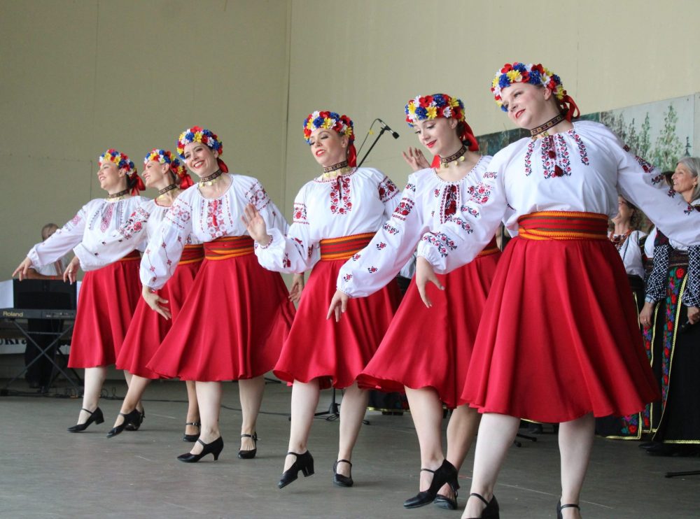 GREG VANDERMEULEN THE CARILLON
The Zoloto Ukrainian Dance Ensemble performs Hutzul.