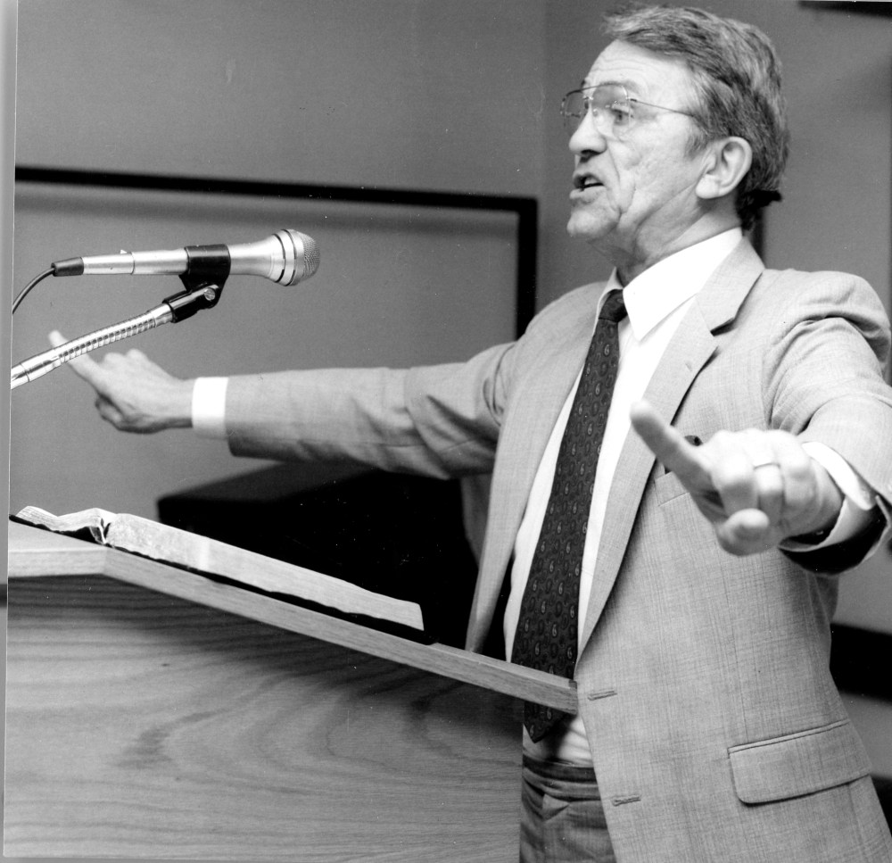 CARILLON ARCHIVES
Evangelist Barry Moore.