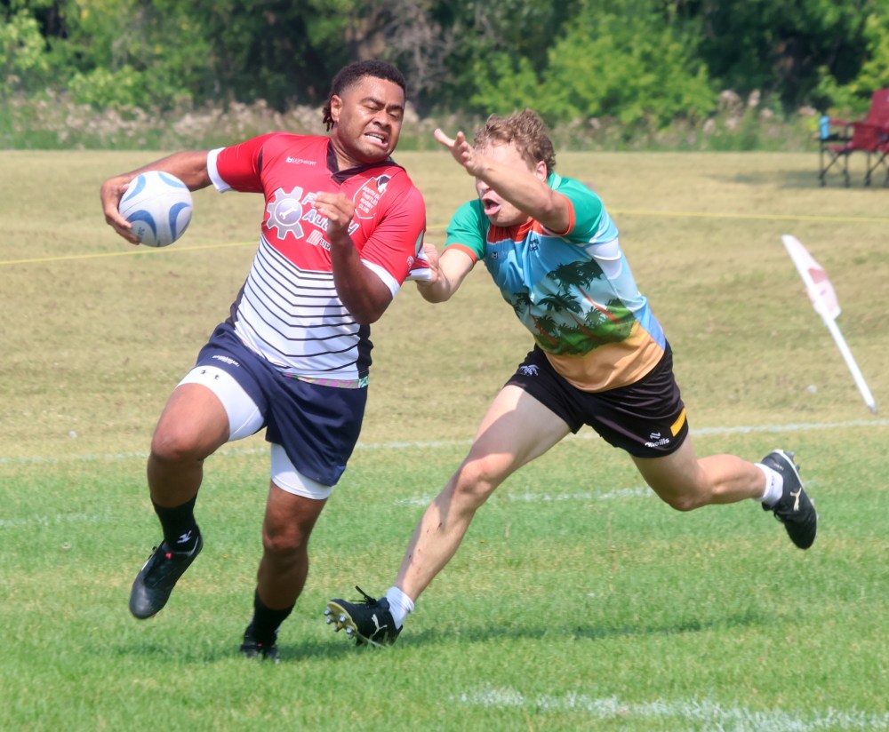 Eastman entered both a men's and women's team in the Rugbymania sevens tournament this year. It was the first time the Eastman Warriors fielded a competitive women's team. (Cassidy Dankochik The Carillon)