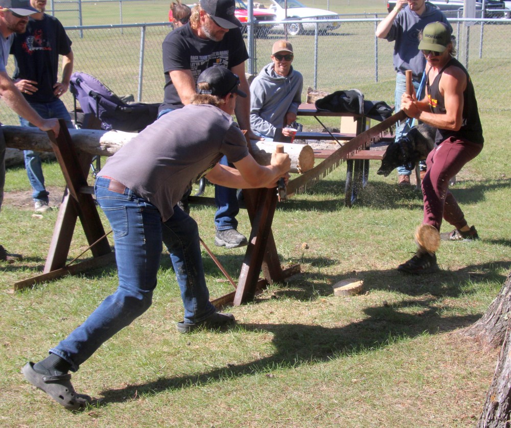 Festivities at Logging Days capped off with the titular logging, as the log saw competition was held in the late afternoon of Aug. 24. (Cassidy Dankochik The Carillon)