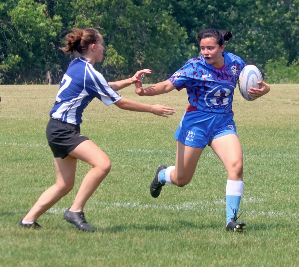 Eastman entered both a men's and women's team in the Rugbymania sevens tournament this year. It was the first time the Eastman Warriors fielded a competitive women's team. (Cassidy Dankochik The Carillon)