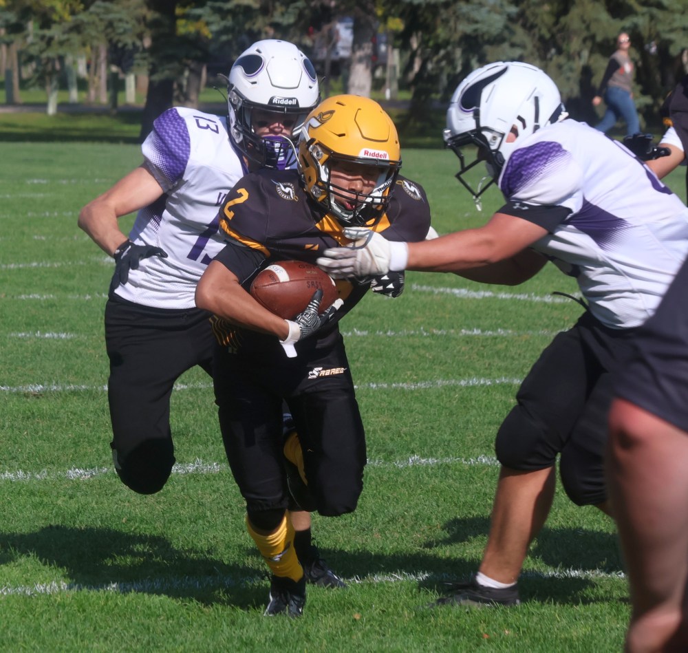 SRSS took on Vincent Massey in Junior Varsity football action Sept. 9. (Cassidy Dankochik The Carillon)