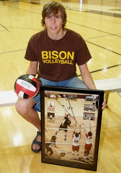 Trevor Froese, in his final year of eligibility, helped the University of Manitoba Bisons win their second straight bronze medal at the Canadian Interuniversity Sport national championships.