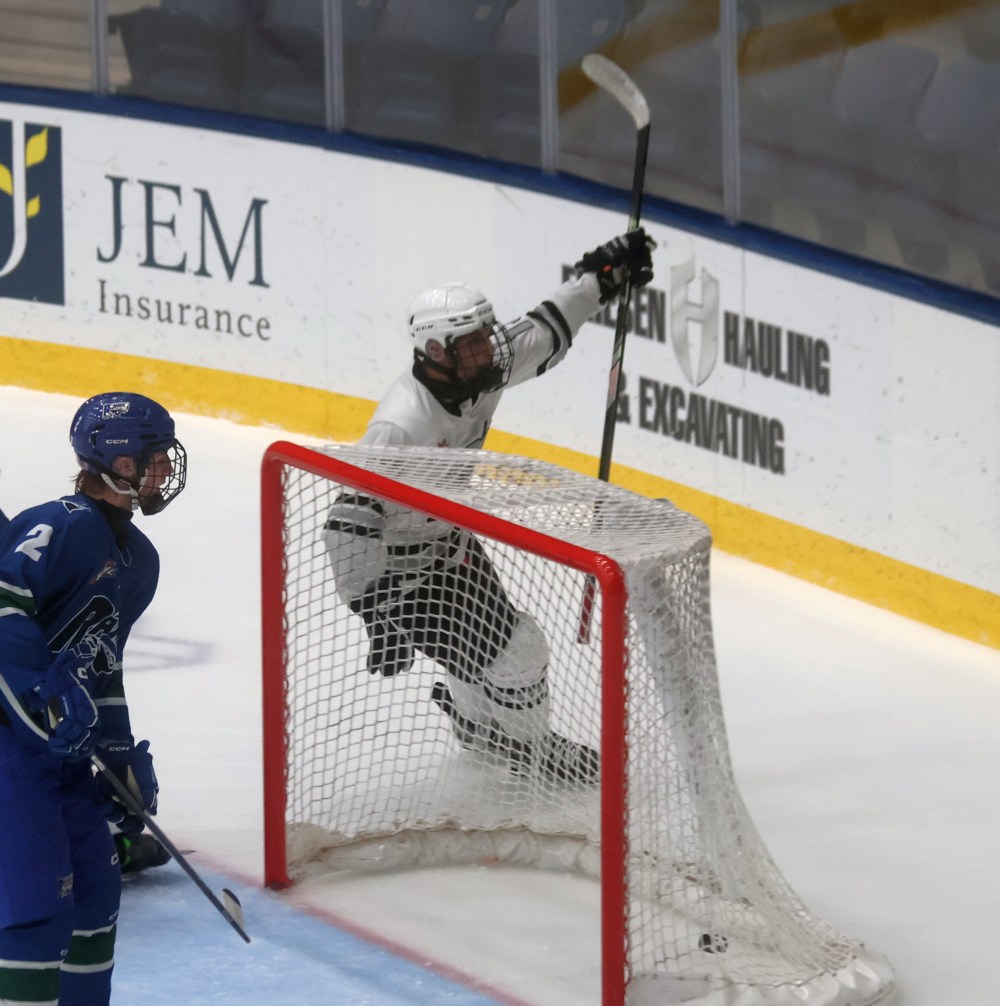Seven of the Eastman Selects regional teams were in action inside the Southeast Event Centre Oct. 17-19. (Cassidy Dankochik The Carillon)