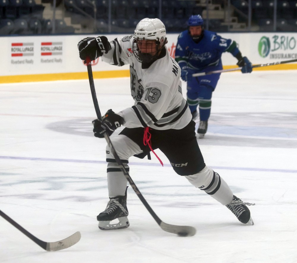 Seven of the Eastman Selects regional teams were in action inside the Southeast Event Centre Oct. 17-19. (Cassidy Dankochik The Carillon)