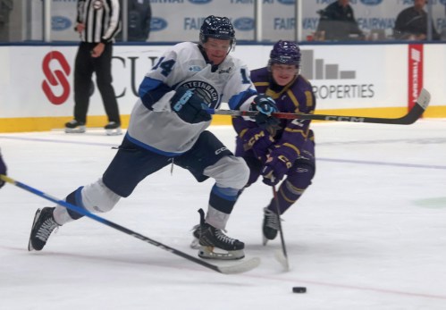 Rory Gilmour made an immediate impact for his new team, nabbing a pair of assists in a win over the Winnipeg Monarchs Sept. 24. (Cassidy Dankochik The Carillon)