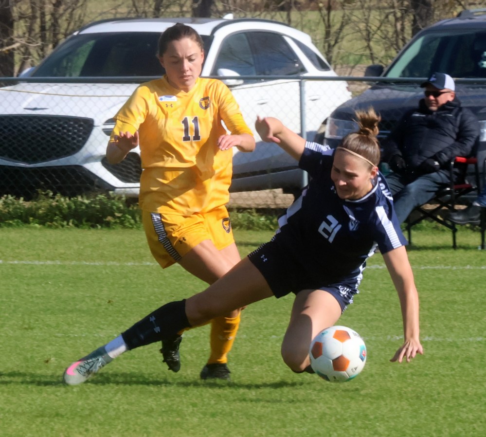 Providence drew with Brandon 2-2 in one of the final games of the MCAC regular season. (Cassidy Dankochik The Carillon)