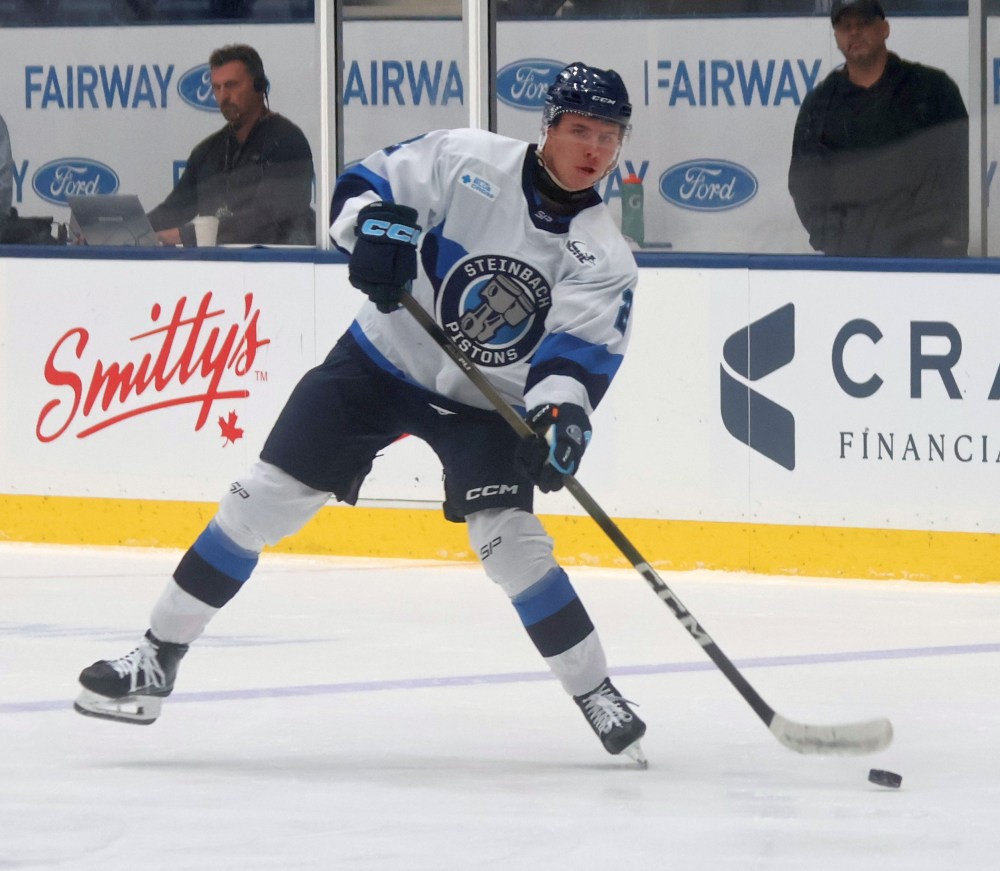 Zhenya Miles was named one of the Manitoba Junior Hockey League's players of the month for September. (Cassidy Dankochik The Carillon)