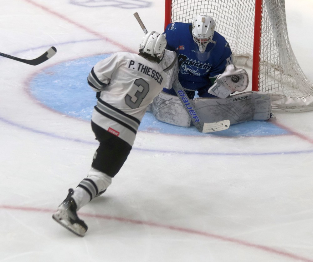 Seven of the Eastman Selects regional teams were in action inside the Southeast Event Centre Oct. 17-19. (Cassidy Dankochik The Carillon)