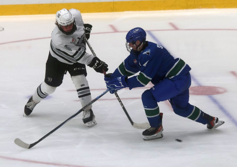 Seven of the Eastman Selects regional teams were in action inside the Southeast Event Centre Oct. 17-19. (Cassidy Dankochik The Carillon)