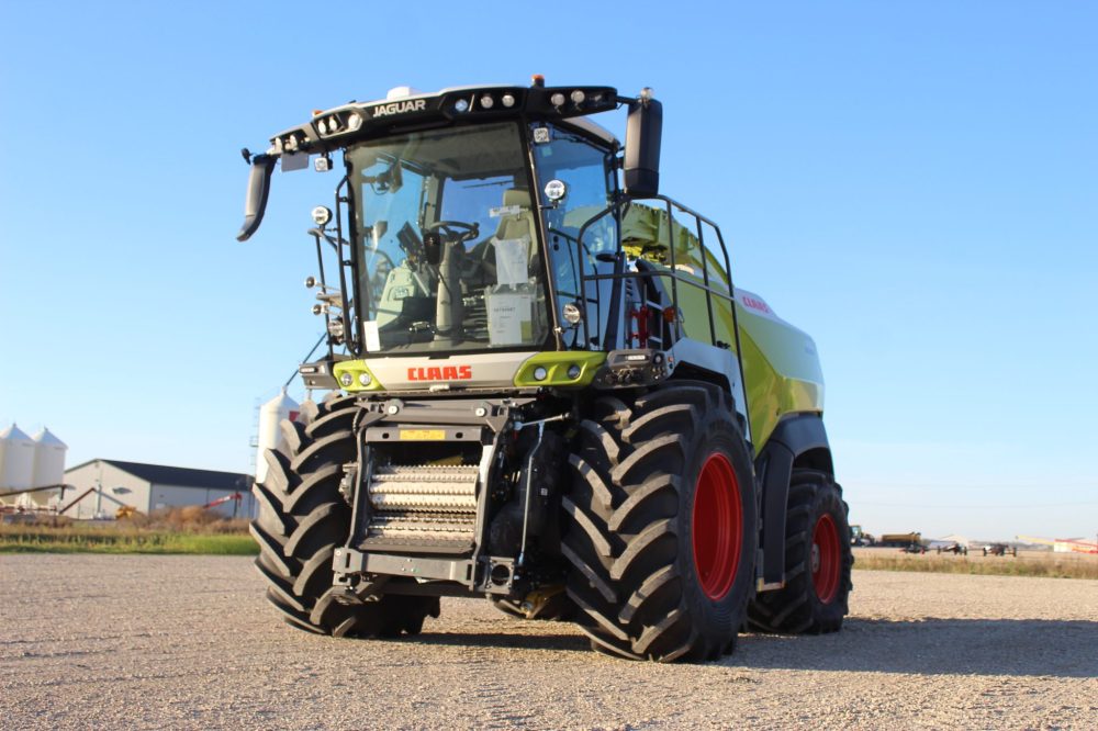 MATTHEW FRANK THE CARILLON
The Claas Jaguar 1200 is expected to have more capacity when harvesting and be more fuel efficient.