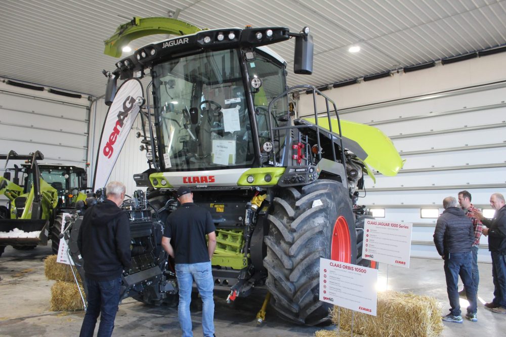 MATTHEW FRANK THE CARILLON
The new Claas Jaguar 1200 forage harvester debuted for farmers in Steinbach during a genAG event on Oct. 8, 2025.