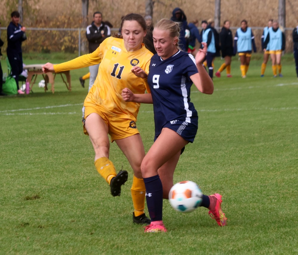 Providence drew with Brandon 2-2 in one of the final games of the MCAC regular season. (Cassidy Dankochik The Carillon)