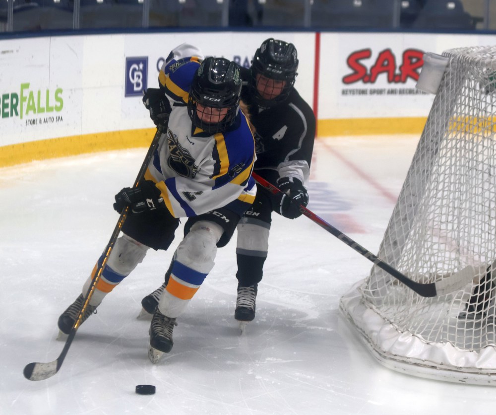 Seven of the Eastman Selects regional teams were in action inside the Southeast Event Centre Oct. 17-19. (Cassidy Dankochik The Carillon)
