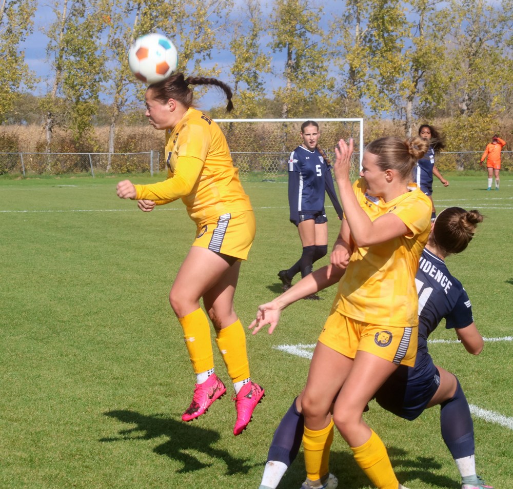 Providence drew with Brandon 2-2 in one of the final games of the MCAC regular season. (Cassidy Dankochik The Carillon)