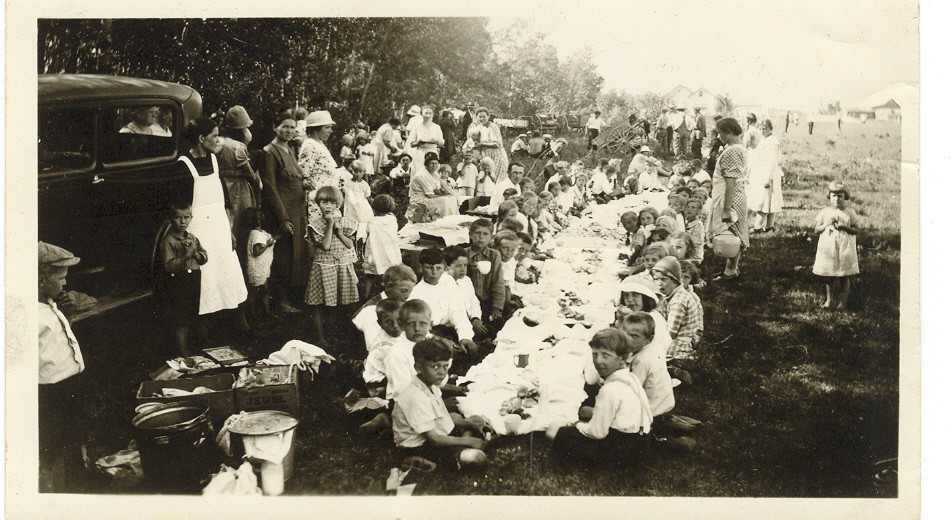 A Rosengard School picnic, ca. 1938.