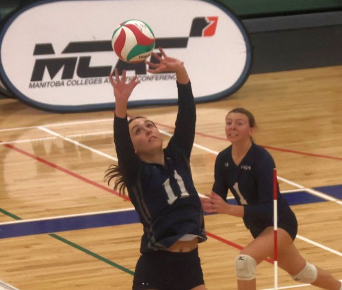 Senior setter Amanda Bergen is continuing this season with Providence. (Cassidy Dankochik The Carillon)