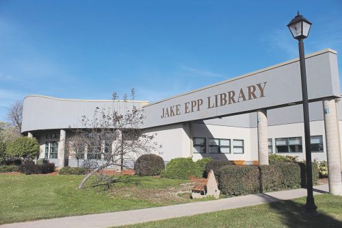 CHRIS GAREAU THE CARILLON ARCHIVES
The Jake Epp Library will hold its first holiday market on Dec. 6.