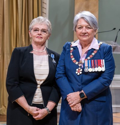 Photo by PO 2 Louis Dubé, Rideau Hall © OSGG, 2025
Soup's On founder Joy Neufeld (left) stands alongside Governor General Mary Simon after getting her Meritorious Service Decorations (Civil Division) medal at Rideau Hall on Dec. 11, 2025.