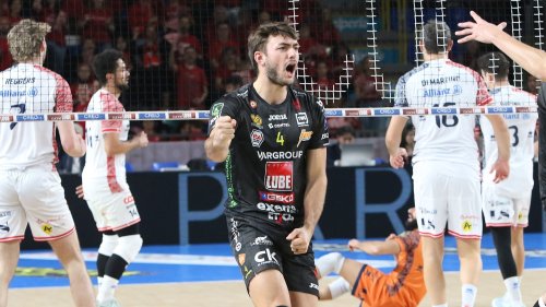 Eric Loeppky was named named the most valuable player for the month of December in Italy’s top volleyball league. (Lube Volleyball)