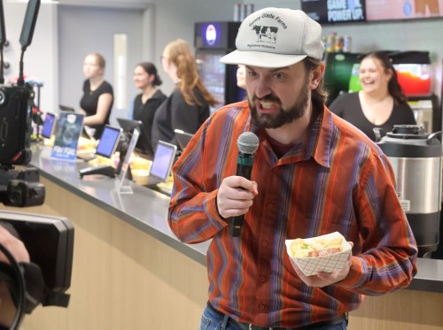 The Steinbach Pistons had a great couple games against the Portage Terriers, including Feb. 4. (Cassidy Dankochik The Carillon)
