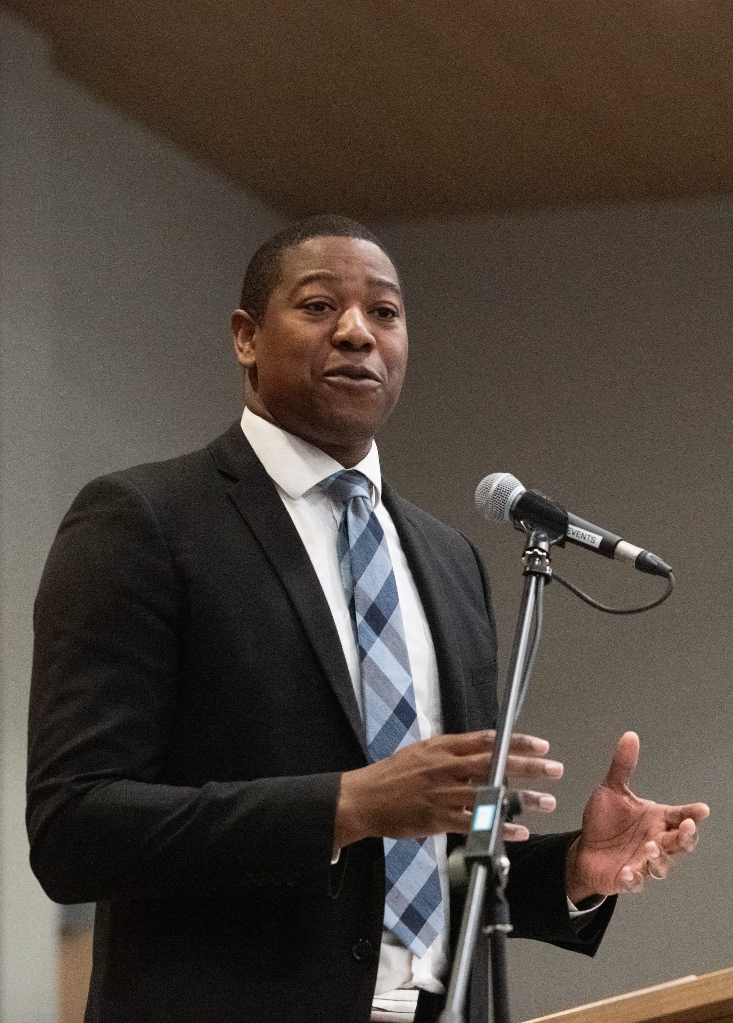 Jobs and trade minister shares economic update at chamber summit in Steinbach
