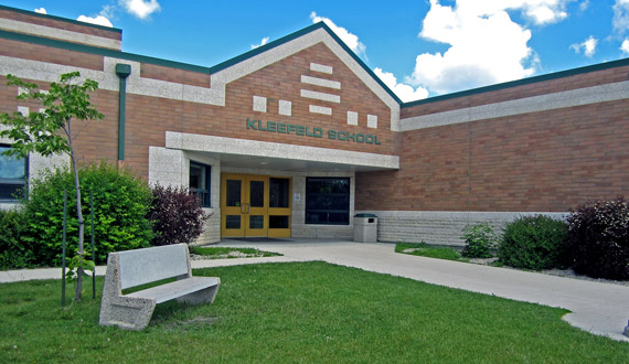 Parents file ethics complaint against Kleefeld teacher, no policy for investigation or reprimand