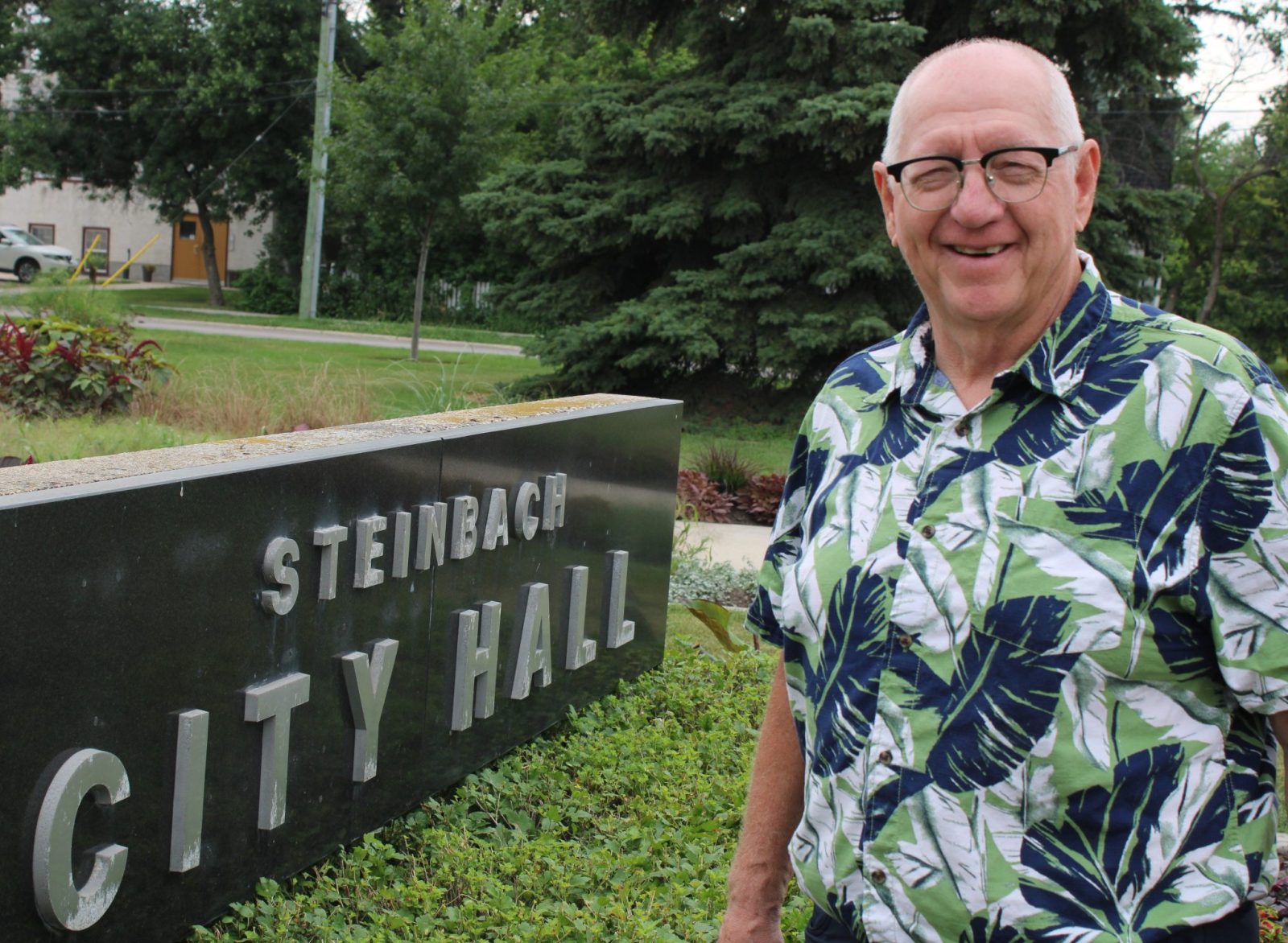 Siemens retires after two decades on council