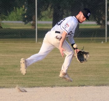 Yanykk Nadeau bobbles a ball during a WSBL semi-final game Aug. 12. Carillon would drop games two and three in a series loss. (Cassidy Dankochik The Carillon)