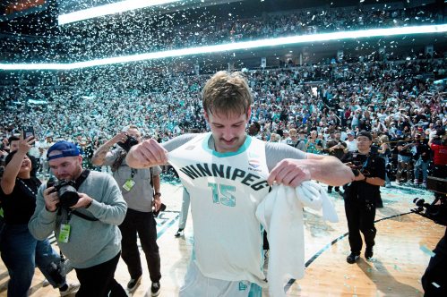 Mike Sudoma/Free Press
Hometown Hero Simon Hildebrandt shows his Winnipeg pride as the Winnipeg Sea Bears beat out the Brampton Honey Badgers to win the CEBL finals at Canada Life Centre Sunday
August 9, 2026