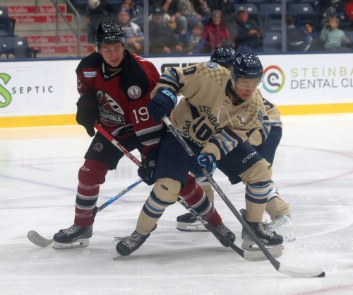 Virden head coach Tyson Ramsey praised La Broquerie's Lucas Laramee for his game against Steinbach. (Cassidy Dankochik The Carillon)