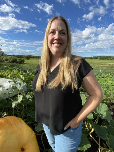 SVJETLANA MLINAREVIC THE CARILLON
Agronomist Elizabeth Karpinchick is currently running for mayor of St Pierre-Jolys against current mayor, Raymond Maynard.