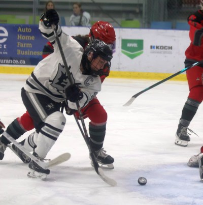Captain Mya Grenier leads the U18 AAA Eastman Selects this season. (Cassidy Dankochik The Carillon)