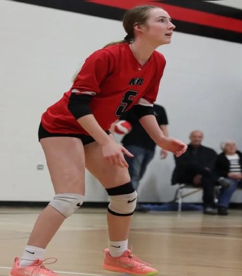Gabrielle-Roy varsity volleyball player Lola Parker was named the Manitoba High School Athletic Association player of the week. (MHSAA)